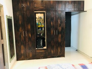 Furnished Amenities in 5 BHK Apartment at Siddhivinayak Tower, Vartak Nagar – for Sale