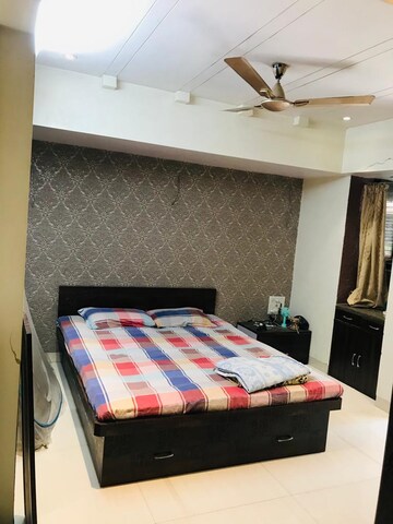 Bedroom in 5 BHK Apartment at Siddhivinayak Tower, Vartak Nagar – for Sale