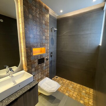 Bathroom in 3 BHK Apartment at Dashmesh Nagar – for Sale