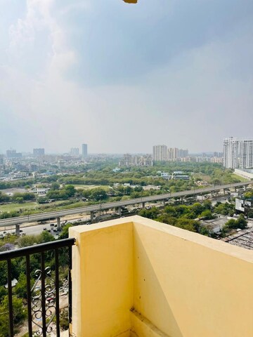 3 BHK Penthouse For Sale in Amrapali Princely Estate, Sector 76