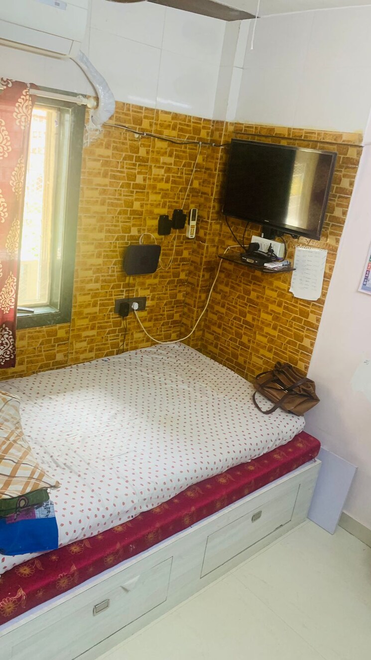 Bathroom, highland-park-chs 1 Bedroom 410 Sq.Ft. Apartment In Kandivali West Mumbai 7244221