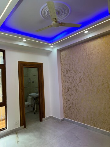 Furnished Amenities in 4 BHK Apartment at Jaypee Greens Kube, Sector 128 – for Sale