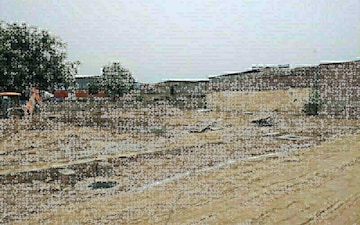 Plot For Sale in Defence Colony