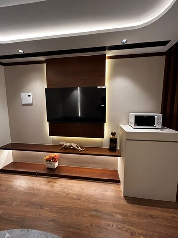Furnished Amenities in  Showroom at Roselyn Square, International Airport Road – for Sale