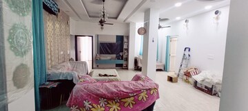 Bedroom in 4 BHK Apartment at Amrapali Heartbeat City, Sector 107 – for Sale