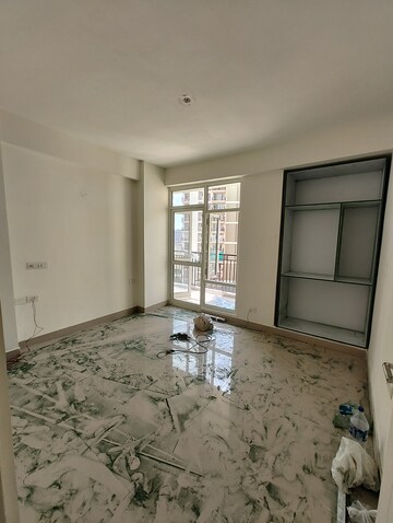 Room in 2.5 BHK Apartment at Shree Vardhman Flora, Sector 90 – for Sale