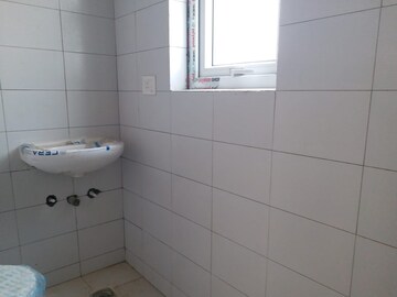 Bathroom in 3 BHK Builder Floor at BPTP Elite Floors, Sector 83 – for Sale