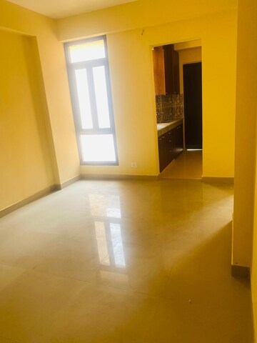 Room in 2 BHK Apartment at Apex Our Homes, Sector 37c – for Sale
