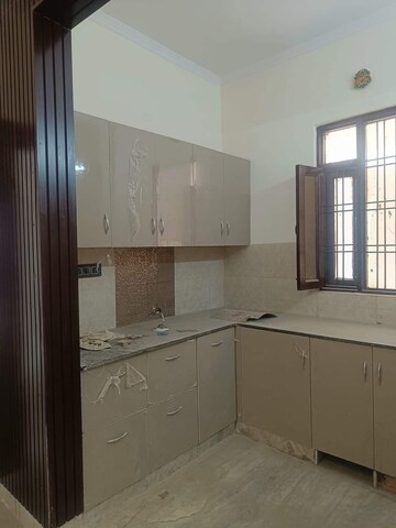 Kitchen in 2.5 BHK Builder Floor at Sainik Colony – for Sale