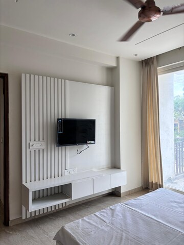 Room in 5 BHK Apartment at RPS Auria, Sector 88 – for Sale