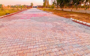 Plot For Sale in Lalru