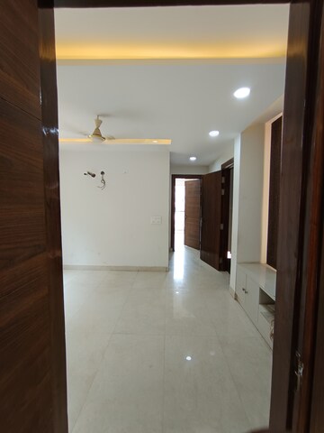 Room in 2 BHK Builder Floor at RPS Palm Drive, Sector 88 – for Sale