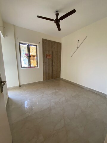 Room in 2 BHK Apartment at Eros Sampoornam, Sector 2 Greater Noida – for Sale