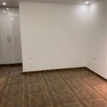 Room in 4 BHK Builder Floor at Eros Lakewood City, Suraj Kund – for Sale