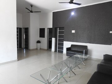  Plot – Exterior View View at Yamuna Expressway - for Sale