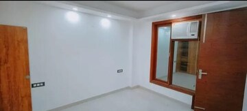 Room in 2 BHK Builder Floor at Saket – for Sale