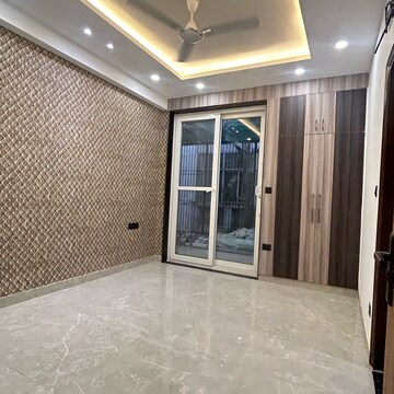 Room in 3 BHK Builder Floor at Ansal Boom Plaza, Sector 57 – for Sale