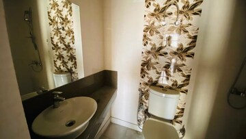 Furnished Amenities in 3 BHK Apartment at Amrapali Princely Estate, Sector 76 – for Sale