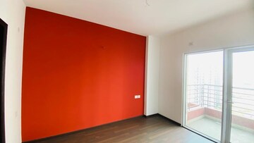 Room in 3 BHK Apartment at Amrapali Princely Estate, Sector 76 – for Sale