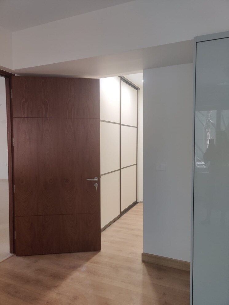 Room, sankey road 4 Bedroom 3500 Sq.Ft. Apartment In Sankey Road Bangalore 7246863