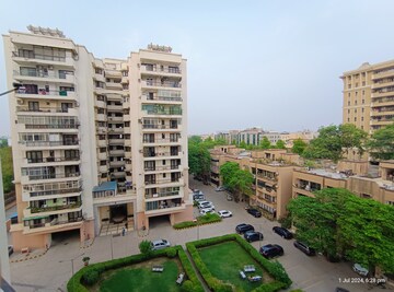 2 BHK Apartment For Sale in Eros Kenwood Tower, Charmwood Village