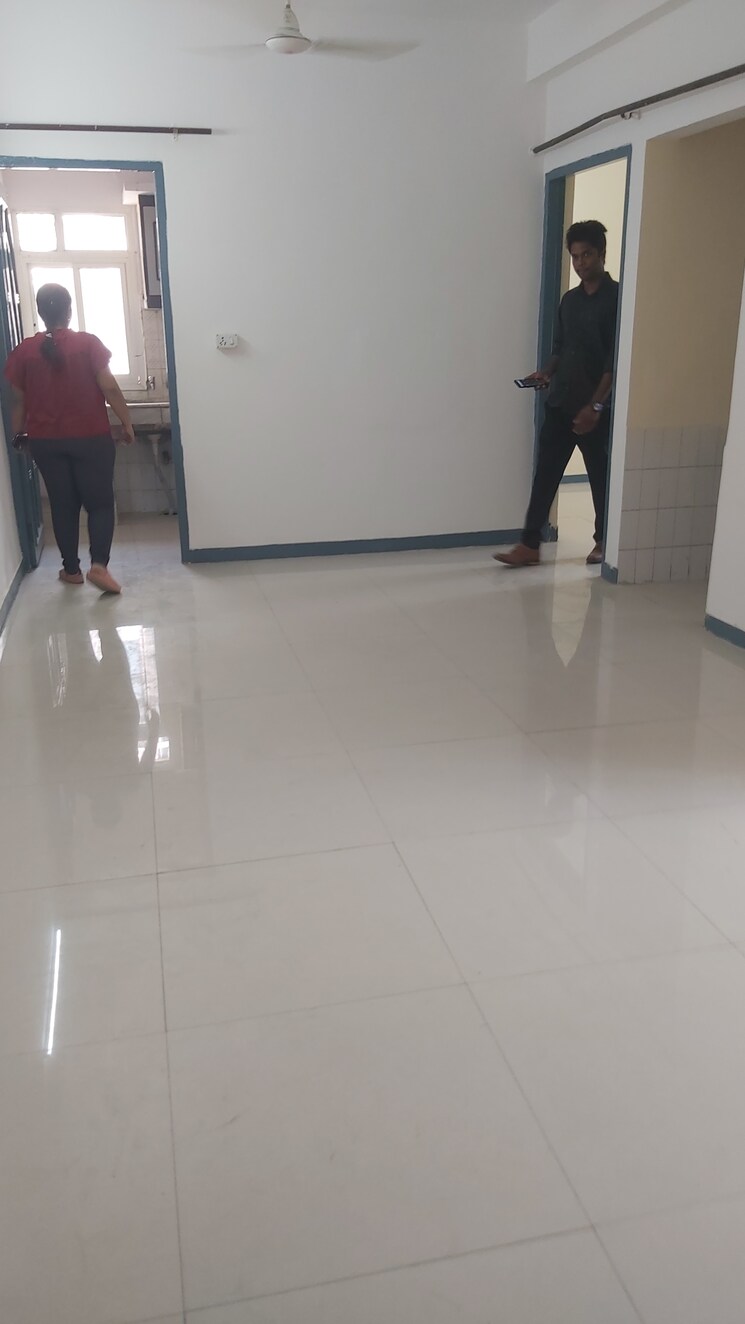 undefined, new ashok nagar 2.5 Bedroom 950 Sq.Ft. Apartment In New Ashok Nagar Delhi 7247503