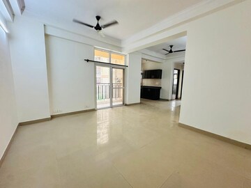 Room in 3 BHK Apartment at Amrapali Princely Estate, Sector 76 – for Sale