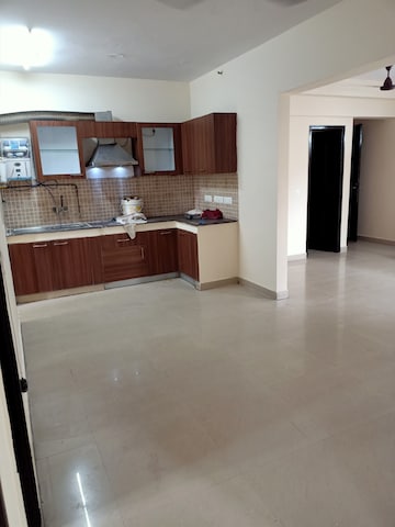 Room in 3 BHK Apartment at Sethi Max Royale, Sector 76 – for Sale