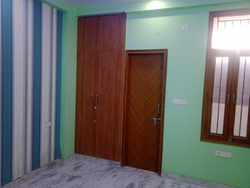 Room in 2 BHK Builder Floor at Vaishali Sector 6 – for Sale