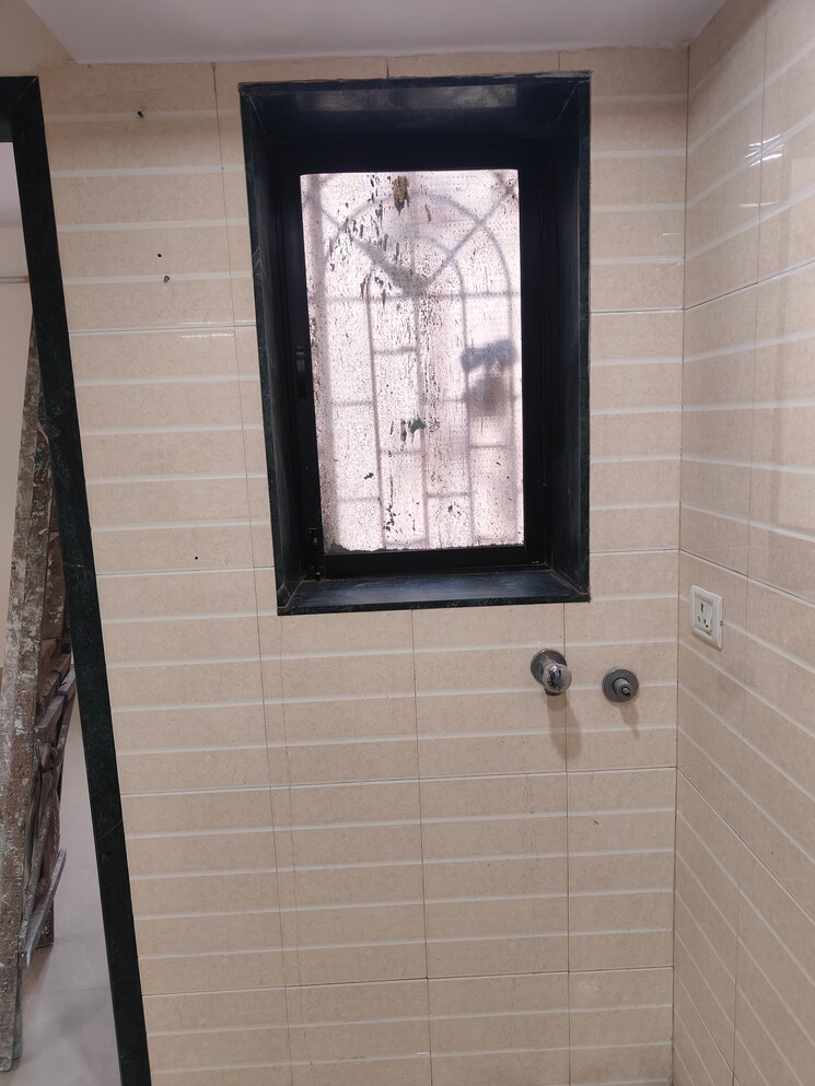 undefined, om-kalpataru-apartment 1 Bedroom 700 Sq.Ft. Apartment In Panch Pakhadi Thane 7248370