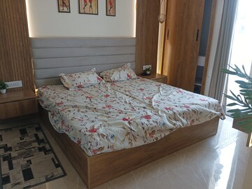 Bedroom in 1 RK Apartment at VHR Winsten Park, Knowledge Park V Greater Noida – for Sale
