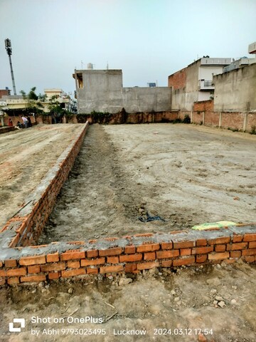  Plot – Exterior View View at Jankipuram Extension - for Sale