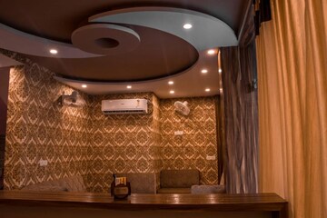 Furnished Amenities in 3 BHK Apartment at DLF The Skycourt, Sector 86 – for Sale
