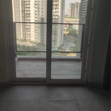 Room in 3.5 BHK Apartment at One Oak Atmos, Vibhuti Khand – for Sale