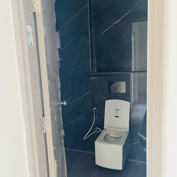 Bathroom in 3.5 BHK Apartment at One Oak Atmos, Vibhuti Khand – for Sale