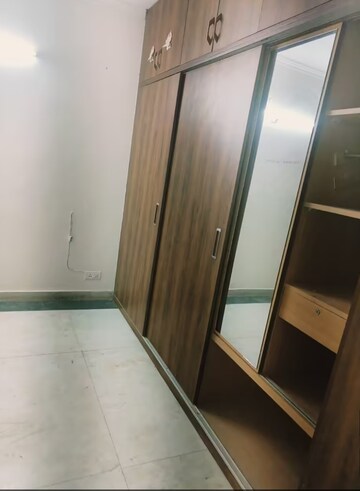 Furnished Amenities in 3 BHK Apartment at Paschim Vihar – for Sale