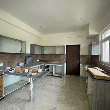 4 BHK Villa For Sale in BPTP Amstoria, Sector 102