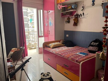 Room in 3 BHK Apartment at H R Buildcon Elite Homz, Sector 77 – for Sale