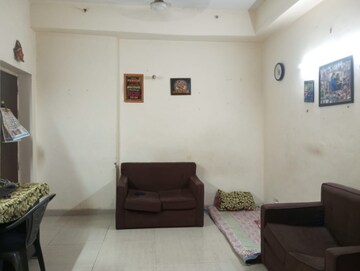 Living Room in 2.5 BHK Apartment at Paras Tierea, Sector 137 – for Sale