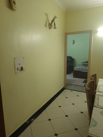 Room in 4 BHK Apartment at DLF The Belvedere Park, Sector 24 – for Sale