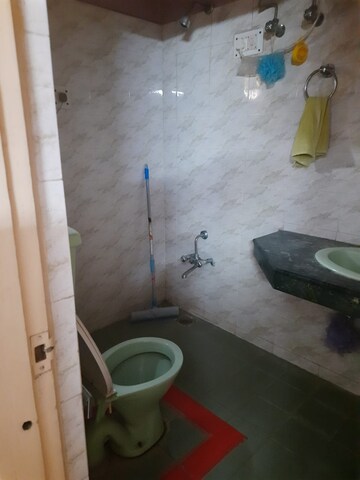 Bathroom in 4 BHK Apartment at DLF The Belvedere Park, Sector 24 – for Sale
