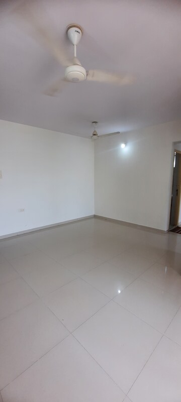 Room in 2 BHK Apartment at Puranik Rumah Bali, Ghodbunder Road – for Sale