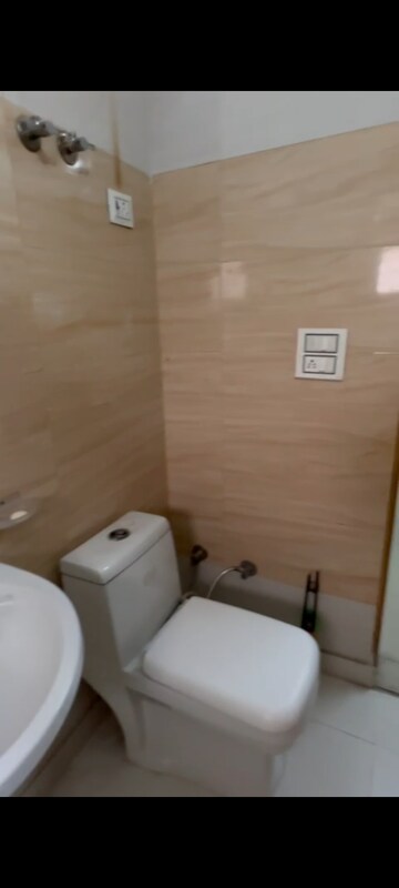 Bathroom in 3 BHK Apartment at Modipuram Bypass – for Sale
