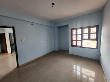 Room in 3 BHK Apartment at Gandhi Maidan – for Sale