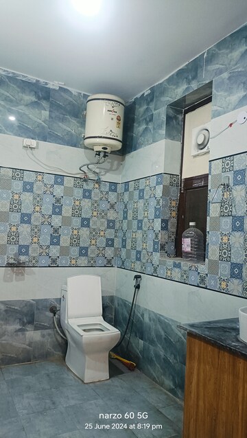 Master Bedroom in 5 BHK Villa at Sector 47 – for Sale