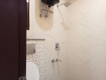 Bathroom in 3 BHK Builder Floor at Palam Colony – for Sale