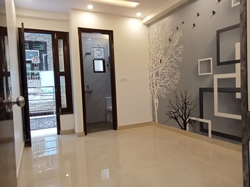 Room in 3 BHK Builder Floor at Palam Colony – for Sale