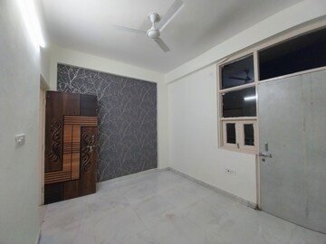 Bedroom in 1 BHK Builder Floor at Sector 73 – for Sale