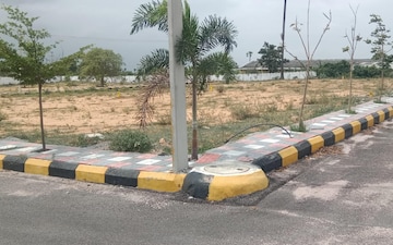 Plot For Sale in Chanda Nagar