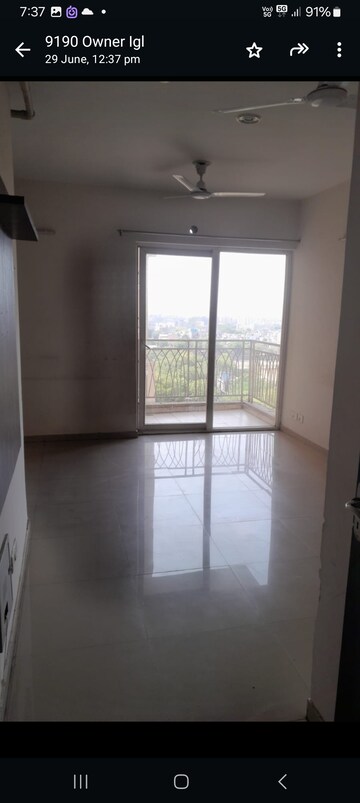 Room in 2 BHK Apartment at Mahagun Maverick, Sector 16c Greater Noida – for Sale